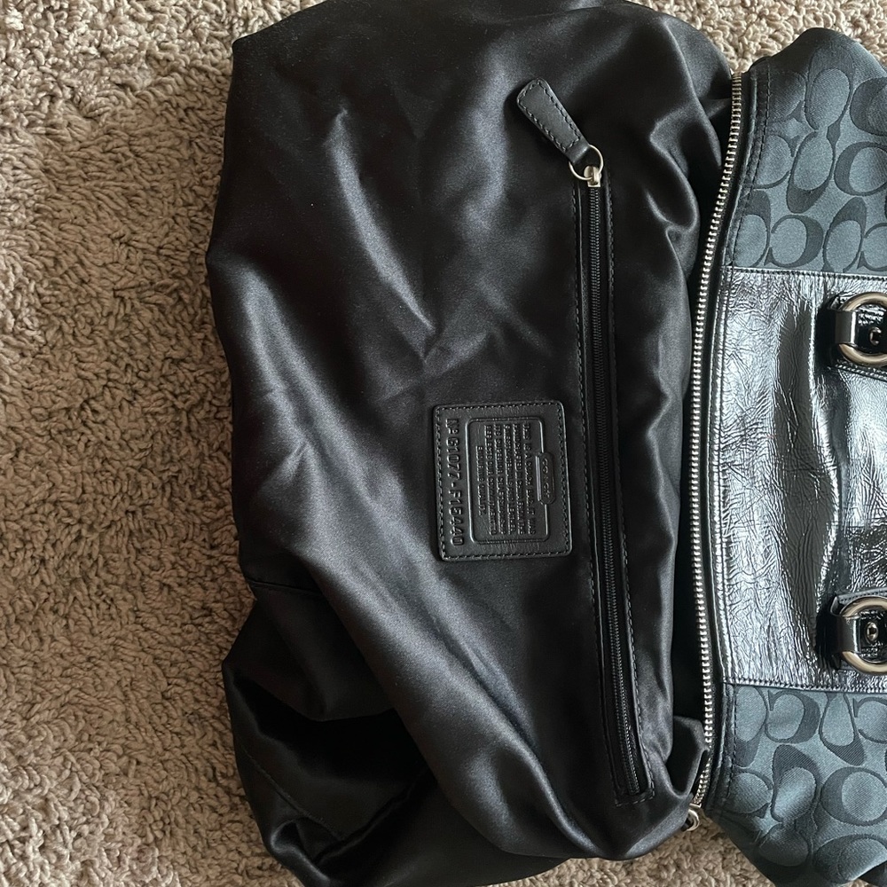 Coach - Picture 4 of 11